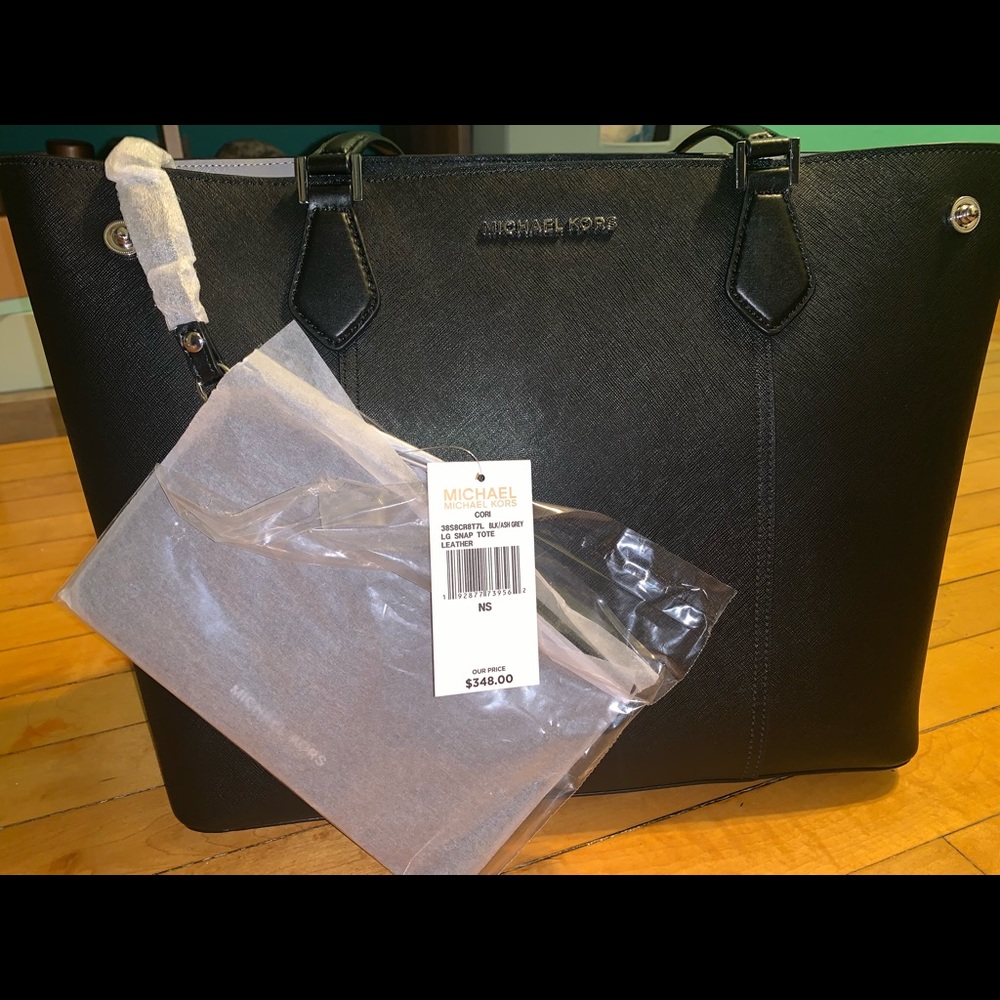 🌸 Michael Kors Leather Large Tote